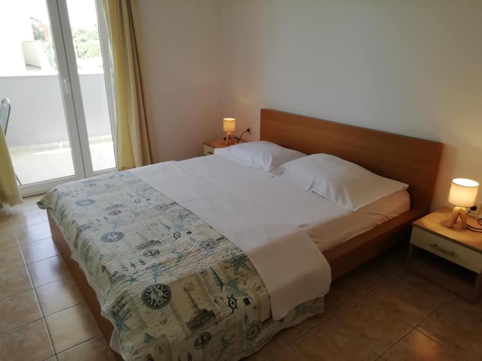 Apartmani Roko, Sevid Marina Exterior photo